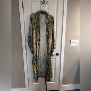Beautiful Spell & the Gypsy Collective Robe
